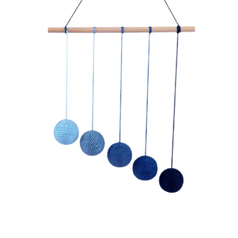 Lot 4 Mobiles Montessori